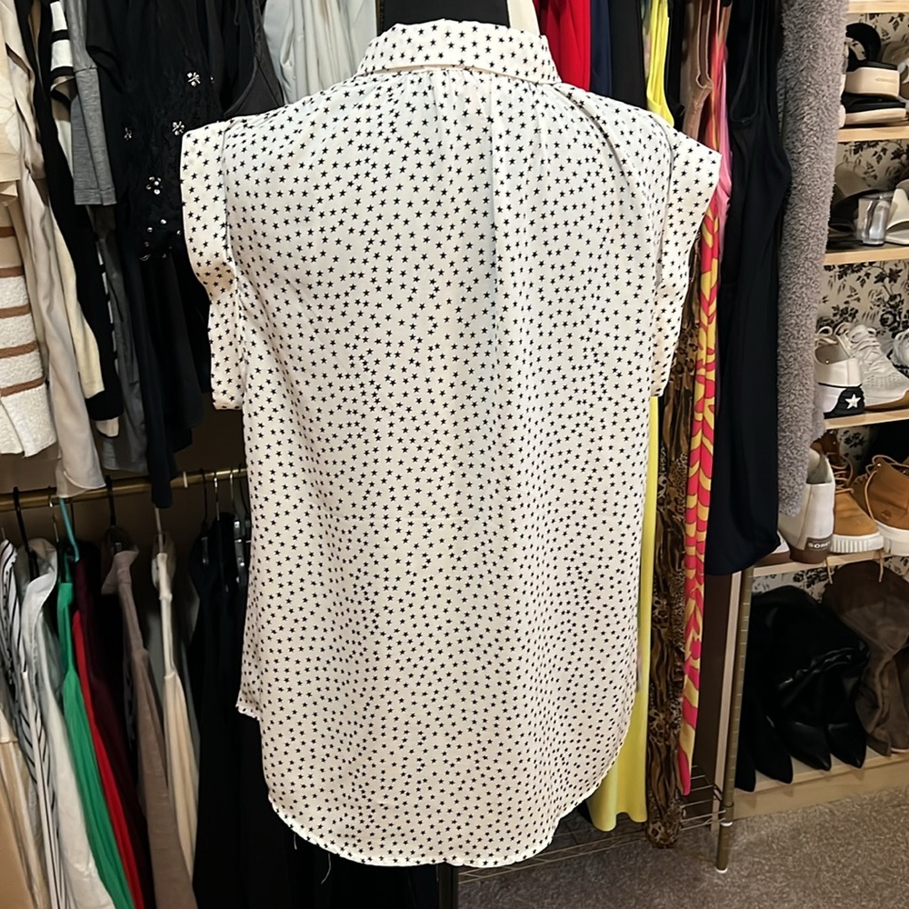 Cute blouse - Picture 4 of 7